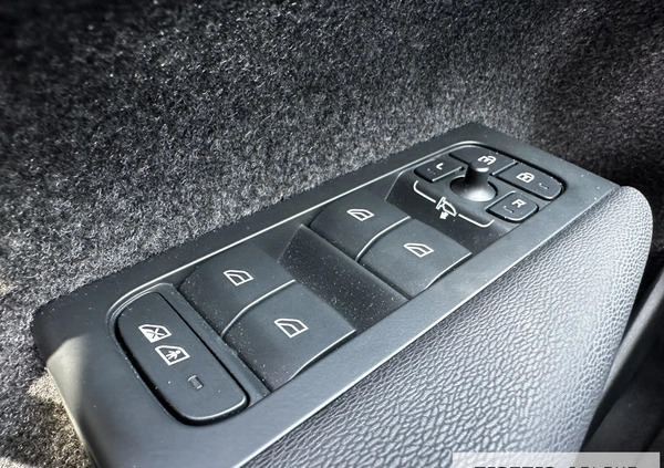 Volvo XC 40 cena 199900 przebieg: 9100, rok produkcji 2022 z Kościerzyna małe 562